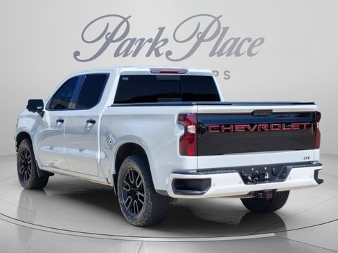 Used 2020 Chevrolet Silverado 1500 LTZ w/ LTZ Texas Edition RWD image 3