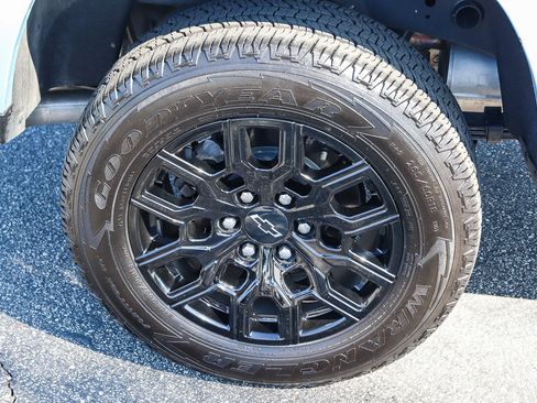 Used 2026 Chevrolet Colorado W/T w/ WT Custom Package RWD image 8