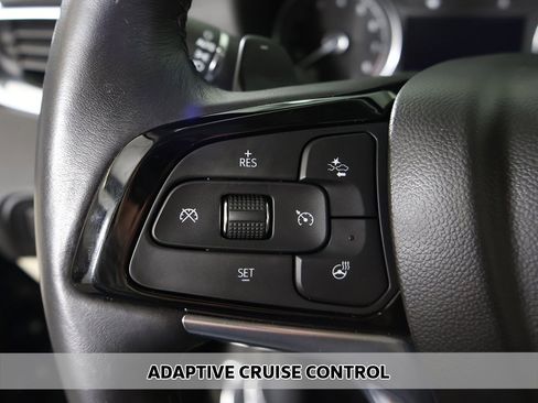 Used 2023 Buick Enclave Essence w/ Experience Buick Package image 4