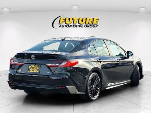 Certified 2025 Toyota Camry SE image 5