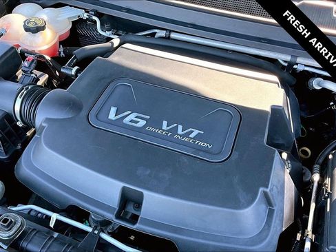 Used 2016 GMC Canyon SLT w/ Driver Alert Package image 30