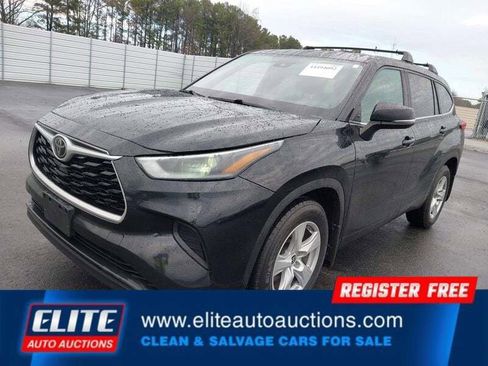 Used 2021 Toyota Highlander L image 3