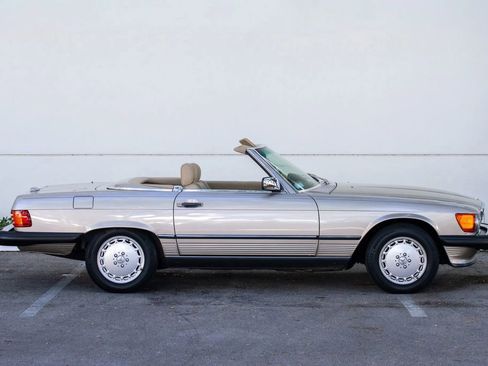 Used 1989 Mercedes-Benz 560 SL image 14
