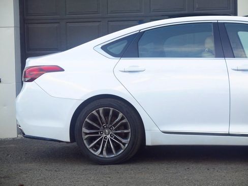 Used 2015 Hyundai Genesis 3.8 w/ Option Group 04 image 37