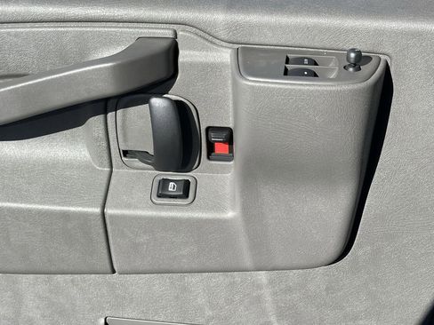 New 2025 GMC Savana 2500 Extended w/ Driver Convenience Package image 23