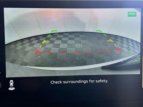 Used 2025 Mitsubishi Outlander SE image 23