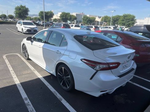 Certified 2019 Toyota Camry XSE FWD image 5