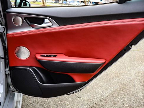 Used 2021 Kia Stinger GT2 image 41