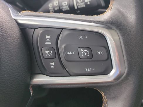 Used 2024 Jeep Wrangler Unlimited Sahara AWD/4WD image 27