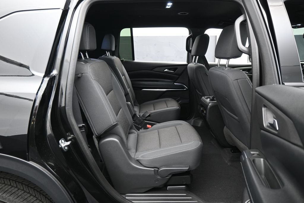 Used 2026 Chevrolet Traverse LT FWD image 36