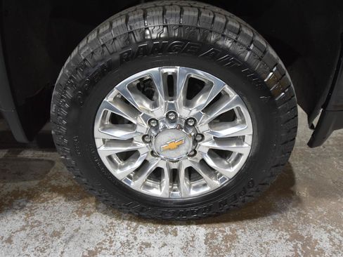 Used 2023 Chevrolet Silverado 3500 High Country w/ Z71 Off-Road Package AWD/4WD image 65