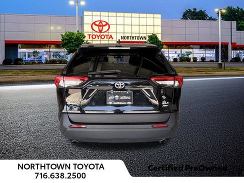 Used 2025 Toyota RAV4 XLE w/ Weather Package AWD/4WD image 24
