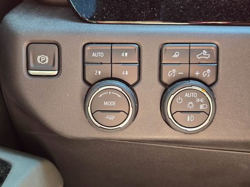 Used 2024 Chevrolet Silverado 1500 ZR2 w/ LPO, Dark Essentials Package AWD/4WD image 25