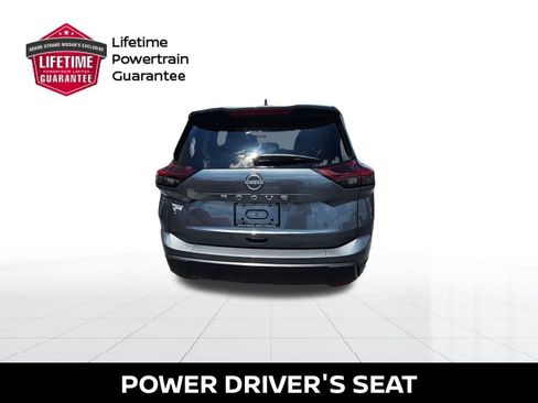 Used 2025 Nissan Rogue SV FWD image 8