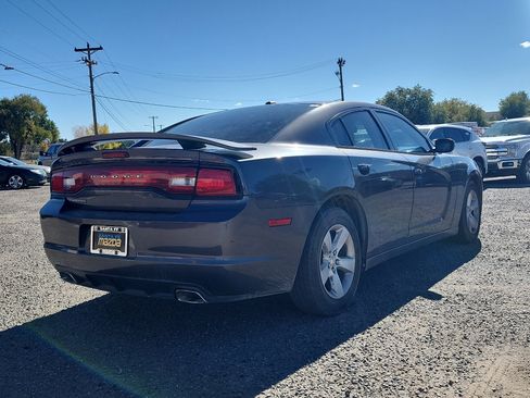 Used 2013 Dodge Charger SE w/ Connectivity Group image 6