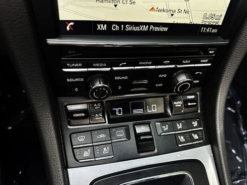 Used 2016 Porsche Boxster S image 39