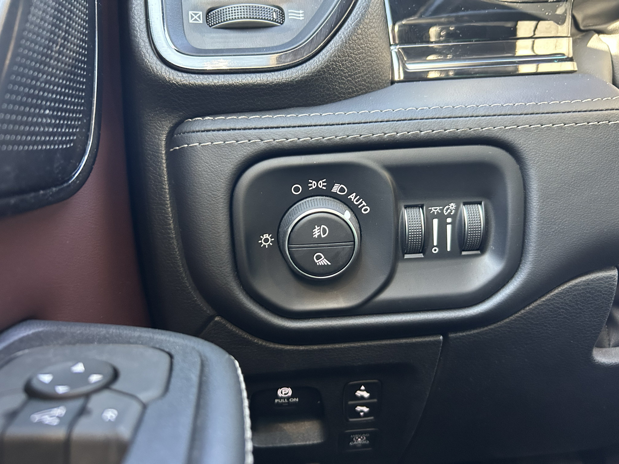 Used 2025 RAM 1500 Limited AWD/4WD image 33