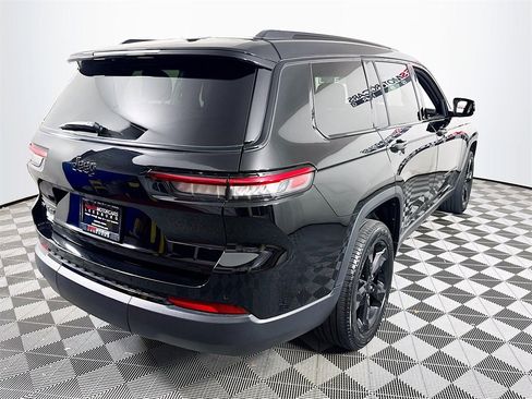 Used 2021 Jeep Grand Cherokee L Laredo image 7