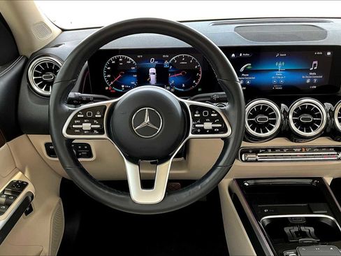 Certified 2023 Mercedes-Benz GLB 250 w/ Premium Package image 5