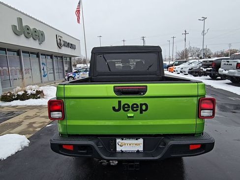 New 2026 Jeep Gladiator Sport image 7