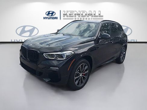 Used 2021 BMW X5 M50i w/ Executive Package AWD/4WD image 3