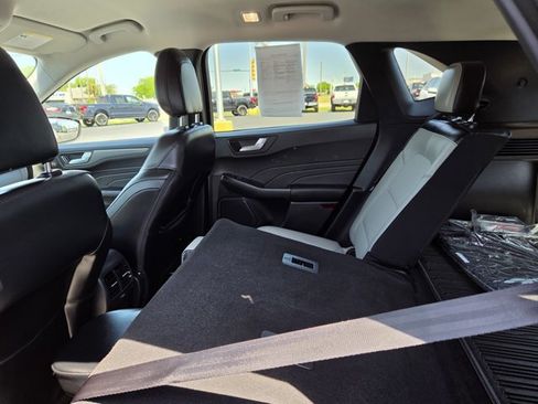 Certified 2026 Ford Escape SE FWD image 33
