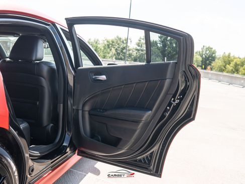 Used 2018 Dodge Charger R/T RWD image 43