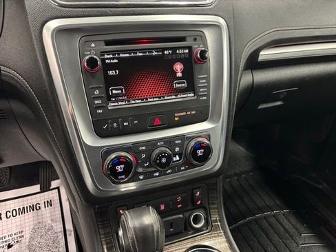 Used 2016 GMC Acadia SLT image 25