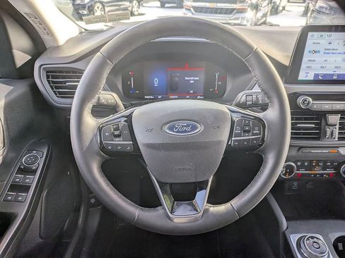 Used 2023 Ford Escape Active AWD/4WD image 12