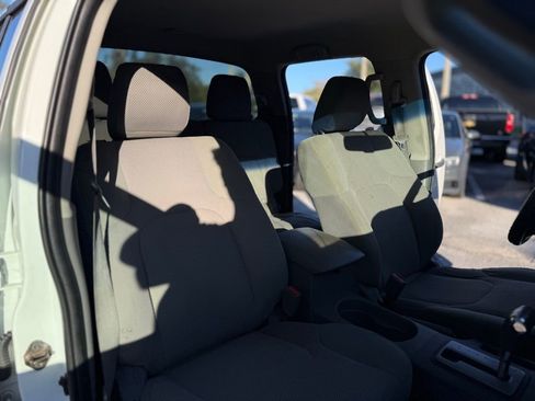 Used 2015 Nissan Frontier SV w/ SV Value Truck Package image 30