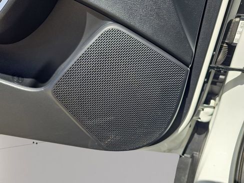 Used 2023 Kia Soul LX w/ LX Technology Package FWD image 14