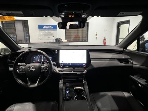 Certified 2025 Lexus RX 350 Premium w/ Accessory Package (Z1) FWD image 35