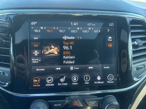 Used 2021 Jeep Grand Cherokee Laredo X image 5