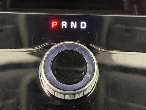 Used 2023 Jeep Grand Cherokee Laredo image 30