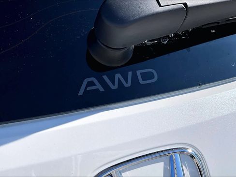 Certified 2026 Honda HR-V EX-L image 9