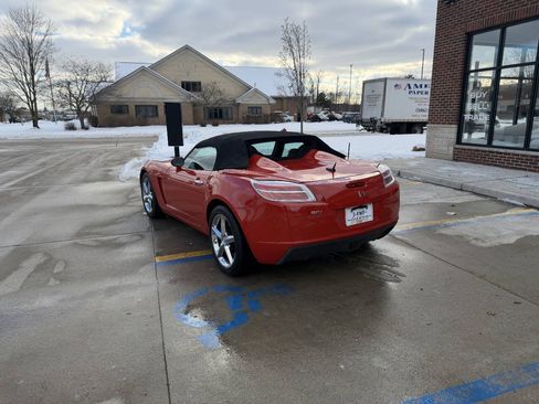 Used 2009 Saturn Sky w/ Premium Trim Package image 18