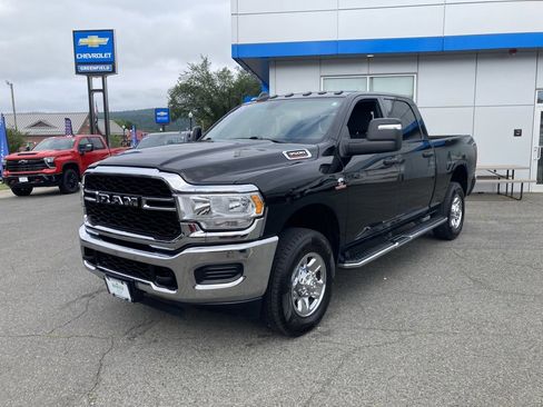 Used 2023 RAM 3500 Tradesman image 3