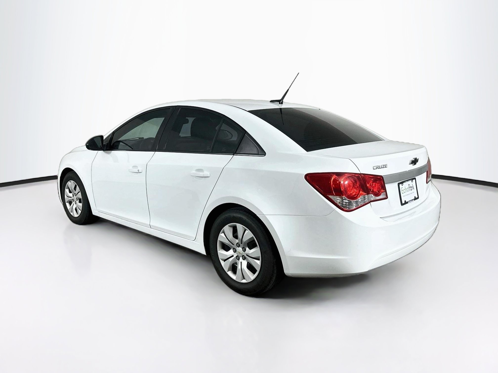 Used 2014 Chevrolet Cruze LS FWD image 5