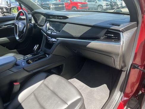 Certified 2023 Cadillac XT6 Luxury AWD/4WD image 30