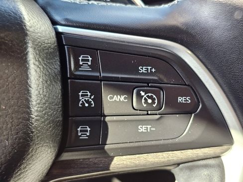 Used 2021 Jeep Grand Cherokee L Limited image 15