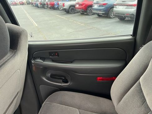 Used 2005 GMC Sierra 1500 SLE w/ Off-Road Package image 14