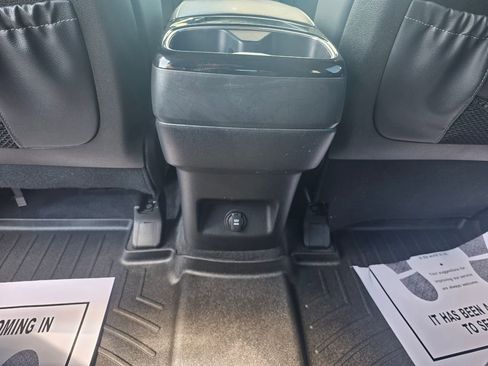 Used 2020 Kia Telluride S AWD/4WD image 12