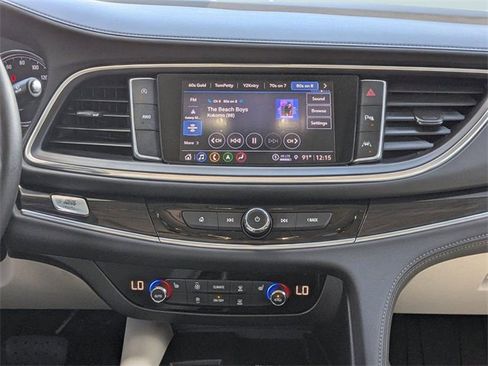 Used 2022 Buick Enclave Essence w/ Experience Buick Package image 17