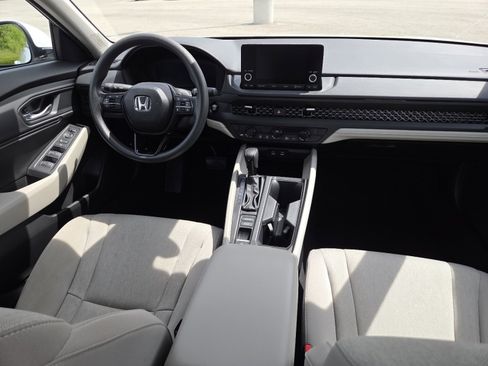 Used 2024 Honda Accord EX image 24
