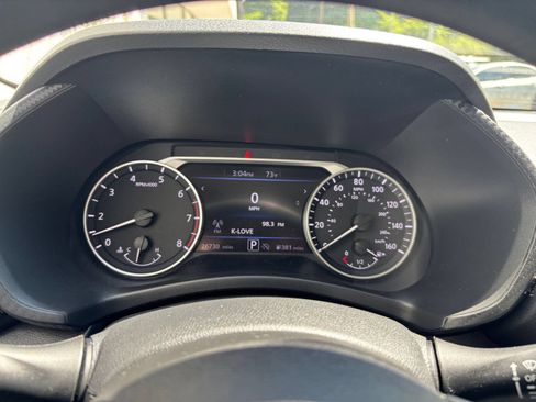 Used 2025 Nissan Sentra SV FWD image 39