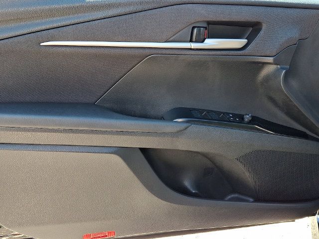 Used 2025 Toyota Camry LE FWD image 12