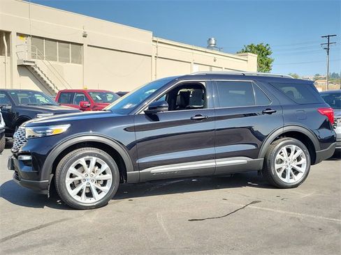 Certified 2023 Ford Explorer Platinum w/ Technology Package image 29