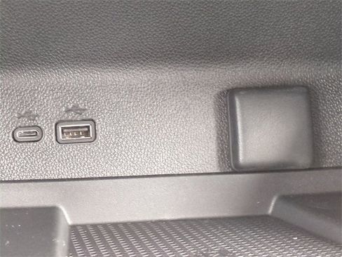 New 2026 Chevrolet Traverse RS image 23