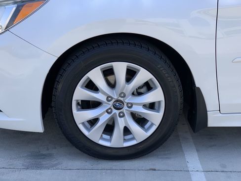 Used 2017 Subaru Legacy 2.5i Premium image 9