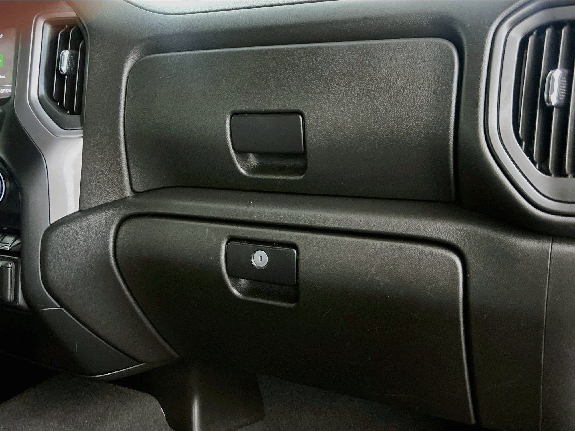 Used 2021 Chevrolet Silverado 1500 Custom RWD image 32